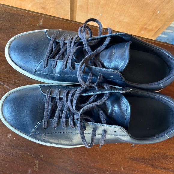 Oliver Cabell Blue Sneakers with Sleek Design - Picture 5 of 11